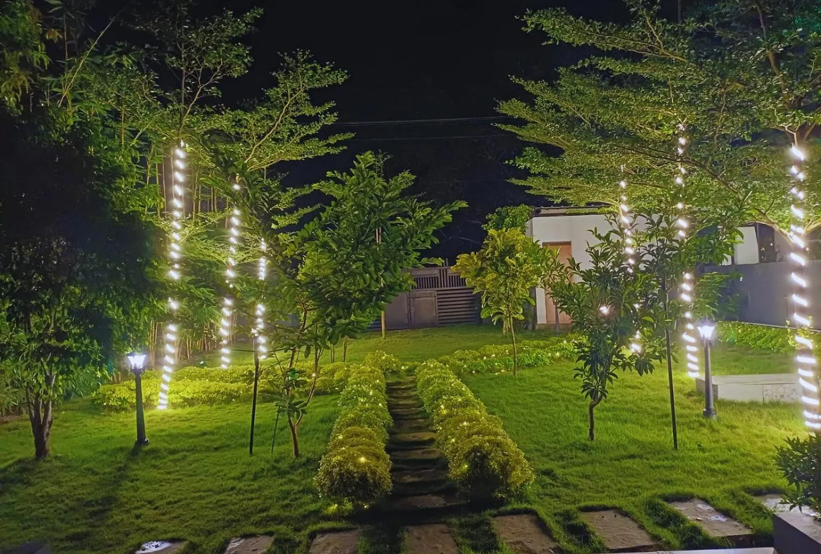 Private Villa In Kollam With Pool
